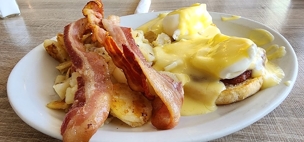 Lillooets Cookhouse Restaurant | 690 Main St, Lillooet, BC V0K 1V0, Canada | Phone: (250) 256-0335