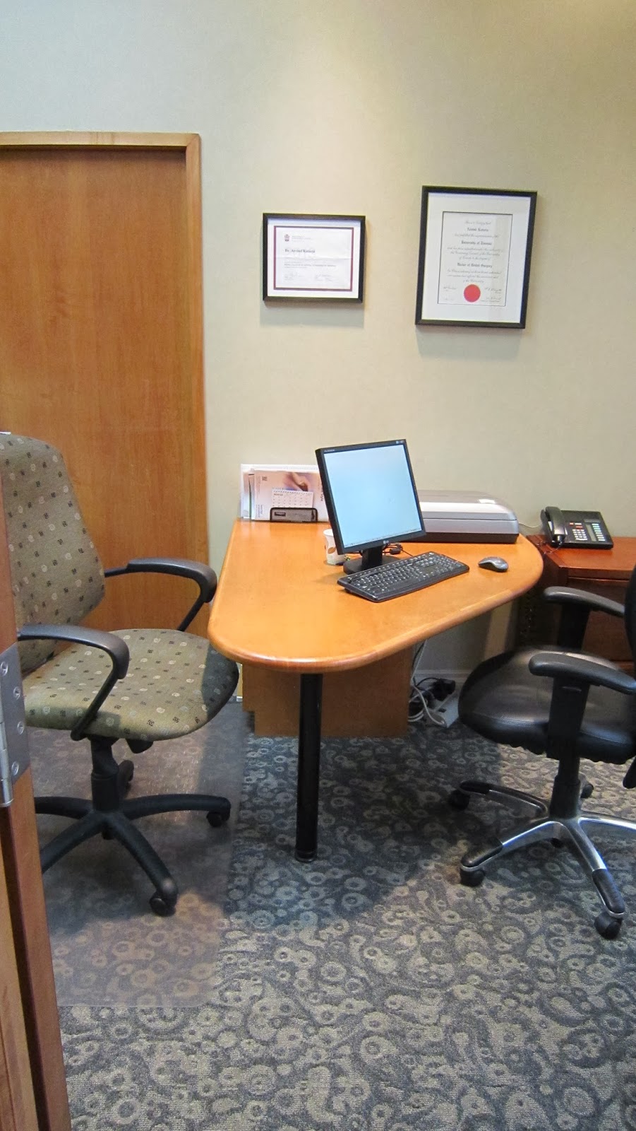 Oakville Dental | 300 North Service Rd W, Oakville, ON L6M 2S1, Canada | Phone: (905) 842-8484