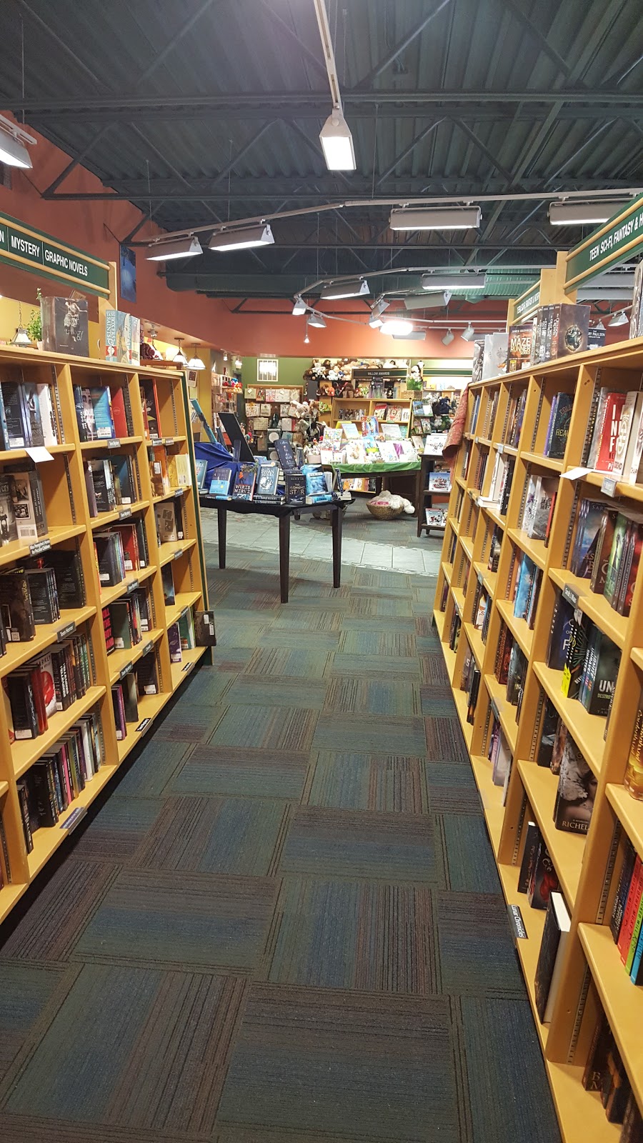 McNally Robinson | 3130 8 St E, Saskatoon, SK S7H 0W2, Canada | Phone: (306) 955-3599