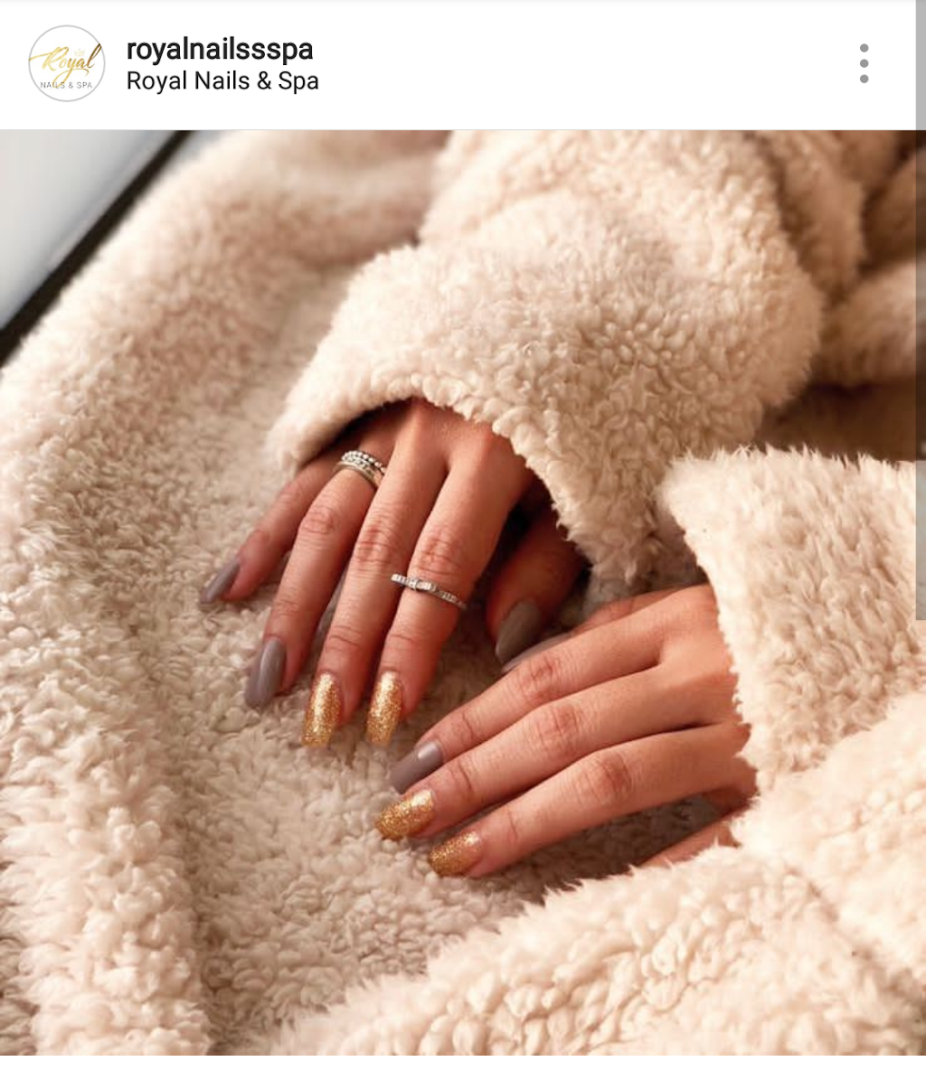 Royal Nails & Spa | 2980 Crosscurrent Dr, Mississauga, ON L5N 7C7, Canada | Phone: (905) 785-9229