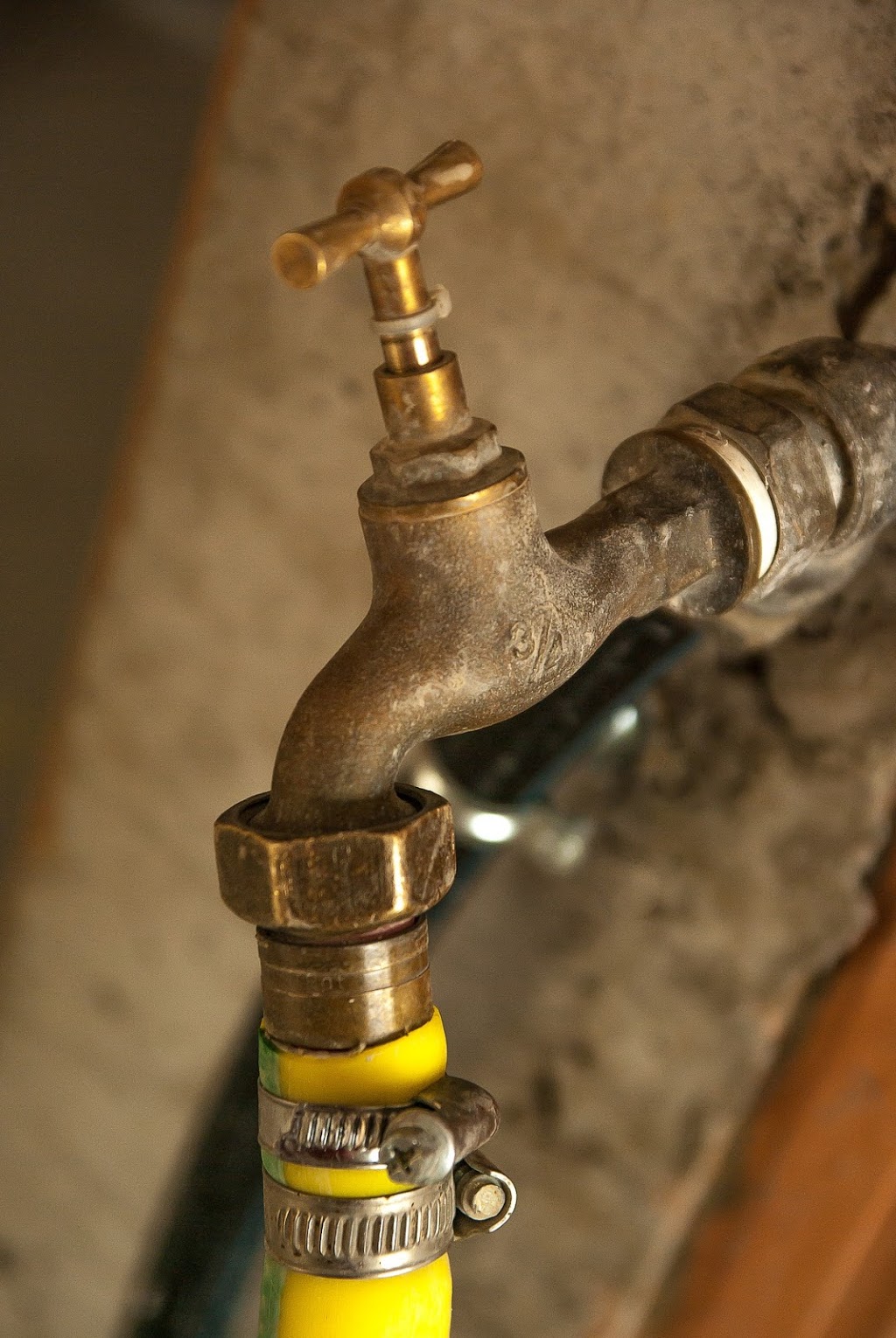Drain 1 Plumbers Brampton | 239 Queen St E, Brampton, ON L6V 1C2, Canada | Phone: (416) 455-1122