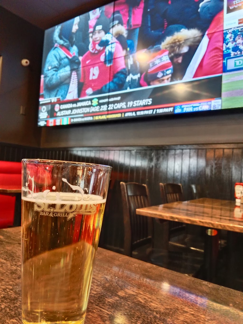 St. Louis Bar & Grill | 2050 Yonge St, Toronto, ON M4S 1Z9, Canada | Phone: (416) 480-0202