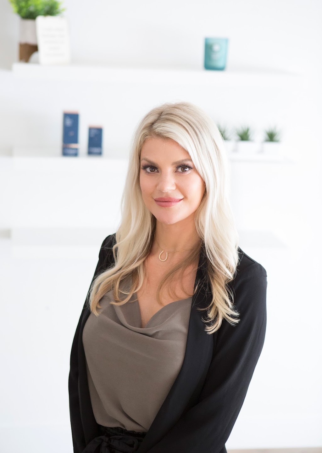 Mahalo babes skin and health | 1472 Johnston Rd, White Rock, BC V4B 3Z5, Canada | Phone: (604) 385-6980