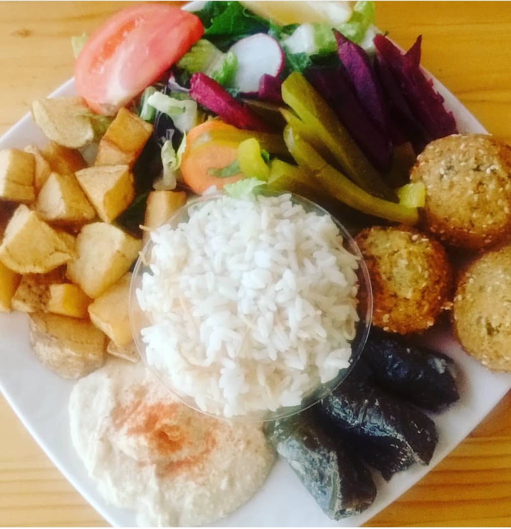 Boss Shawarma & Grill | 1441 Ogilvie Rd, Gloucester, ON K1J 7P3, Canada | Phone: (613) 740-0001