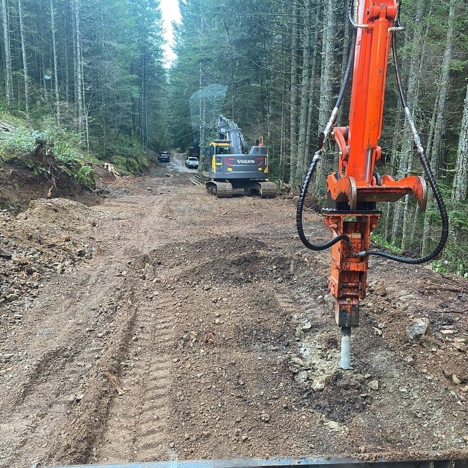 Luah Contracting | 676 Pym St, Parksville, BC V9P 1A9, Canada | Phone: (250) 937-9162