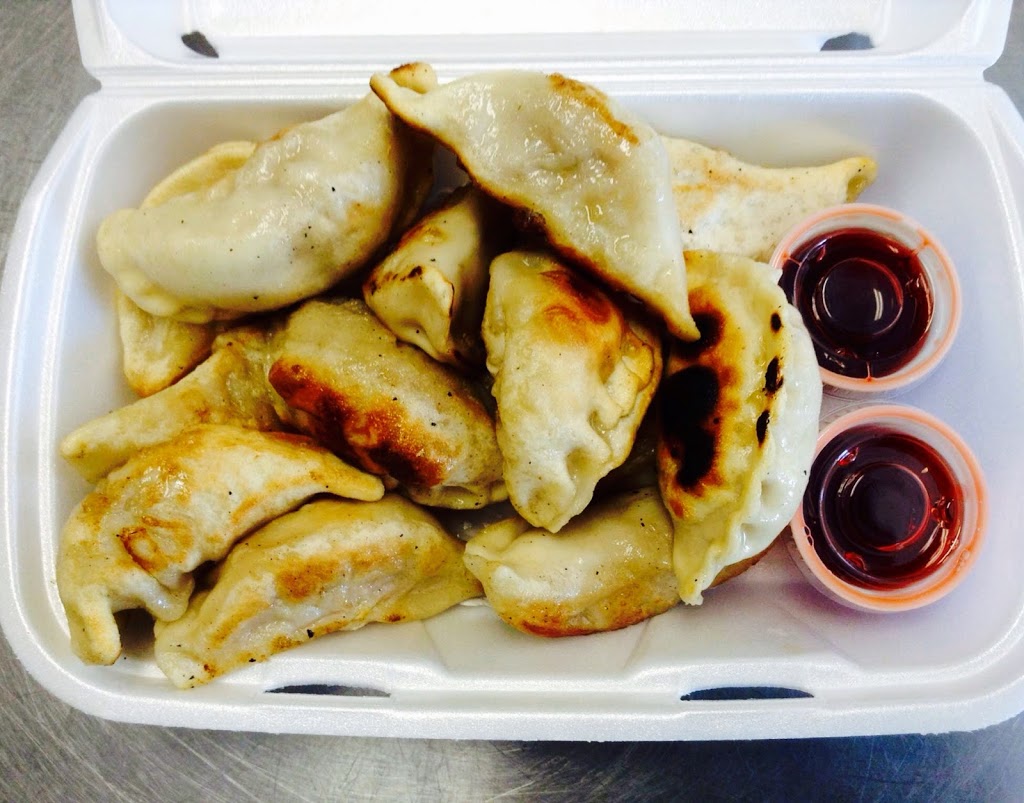 Rainbow Chinese Restaurant | 262A Island Hwy, Victoria, BC V9B 1G2, Canada | Phone: (250) 590-5038