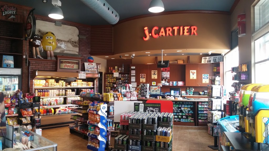 Depanneur Jacques Cartier | 1785 Rue King Ouest, Sherbrooke, QC J1J 2E1, Canada | Phone: (819) 566-8632