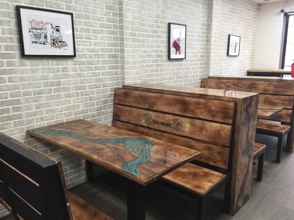 Pizza Charlevoix | 2563 Rue Centre, Montréal, QC H3K 1J9, Canada | Phone: (514) 933-0514