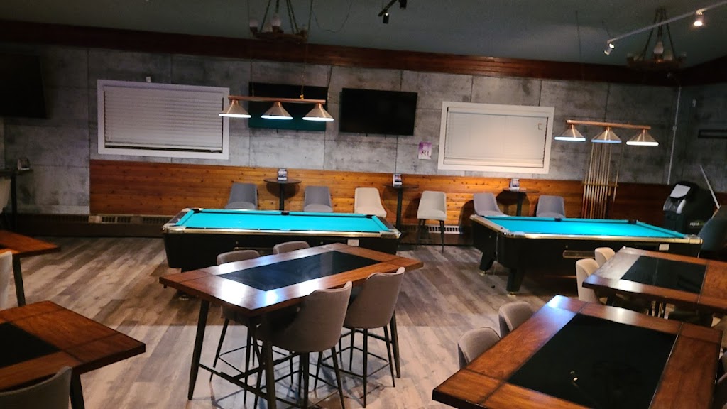 New Frontier Bar (Lamont) | 4815 51 St, Lamont, AB T0B 2R0, Canada | Phone: (587) 871-4931