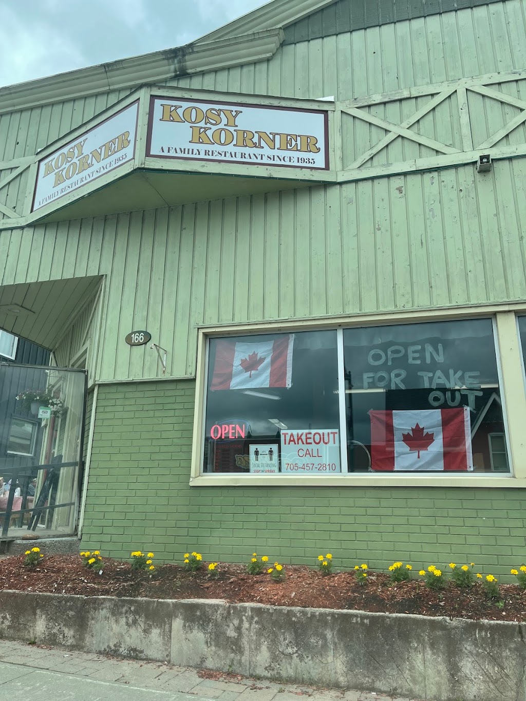 Kosy Korner | 166 Highland St, Haliburton, ON K0M 1S0, Canada | Phone: (705) 457-2810