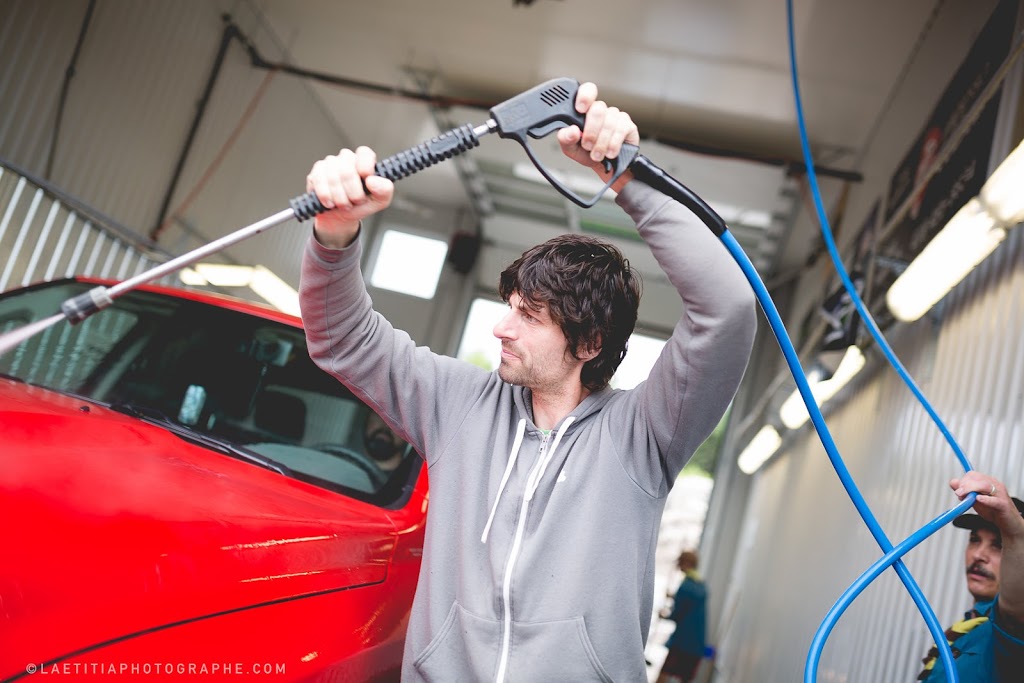 Lave Auto Esthétique Stoneham | 2692 Boulevard Talbot #102, Stoneham-et-Tewkesbury, QC G3C 1J5, Canada | Phone: (418) 554-2495