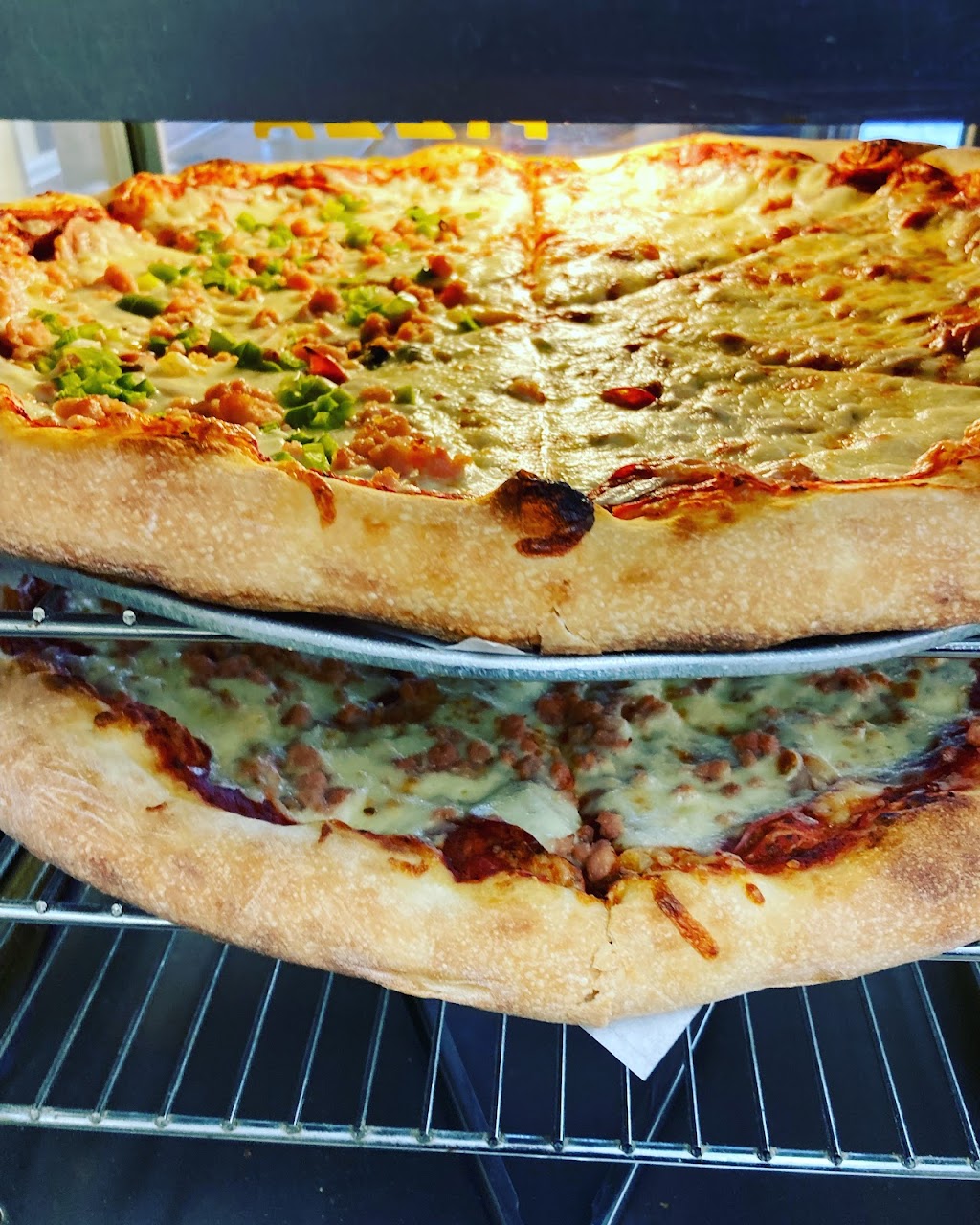 Mama Sofias Pizzeria | 285 Granville St, Bridgetown, NS B0S 1C0, Canada | Phone: (902) 665-4356