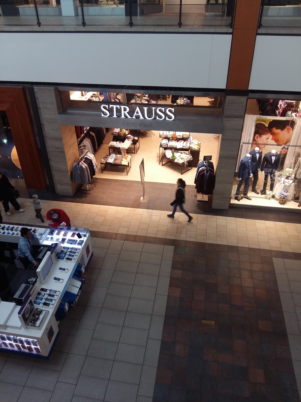 Strauss Menswear | 999 Upper Wentworth St, Hamilton, ON L9A 4X5, Canada | Phone: (905) 385-6610