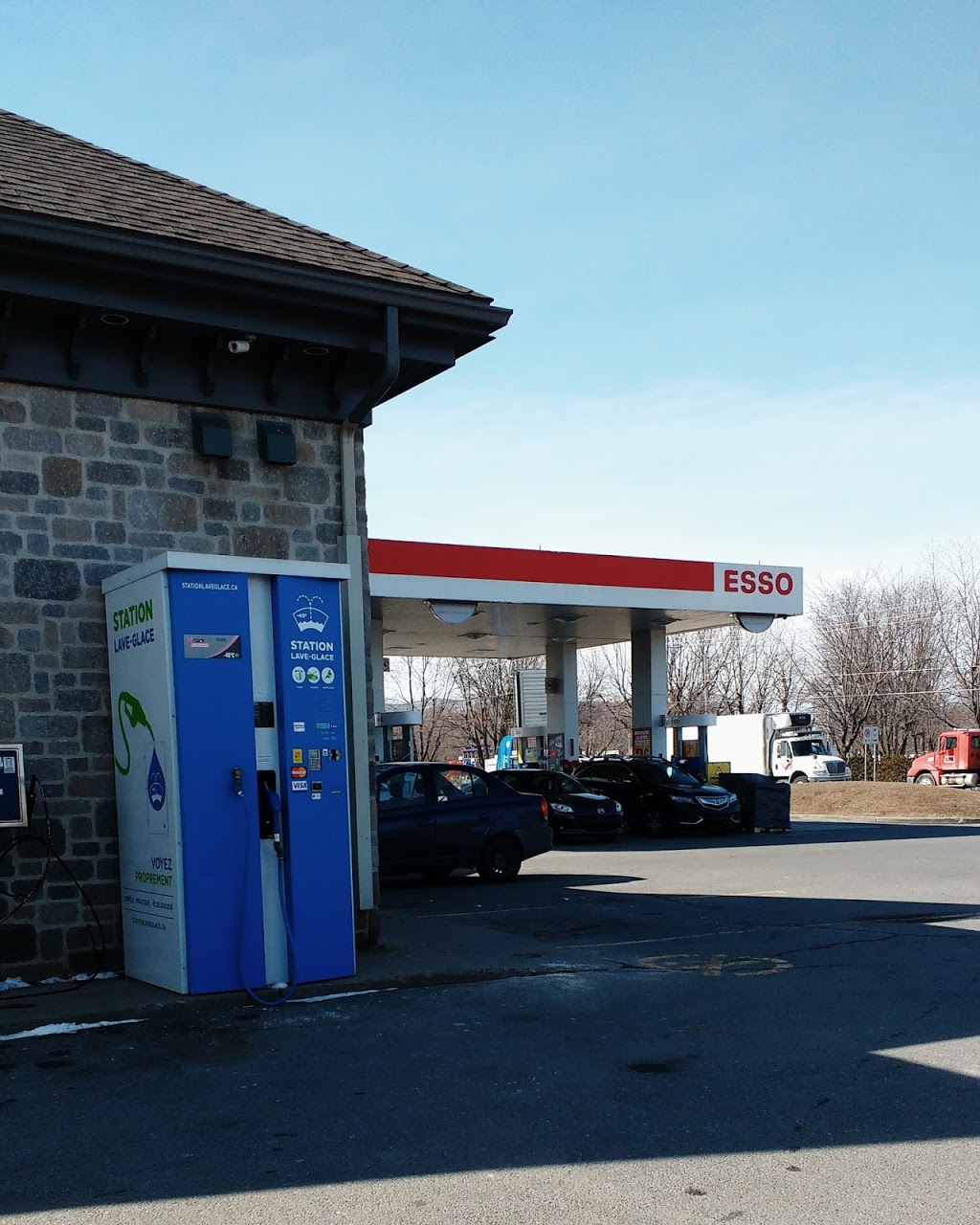Esso 5 Rang SaintSimon, SainteMadeleine, QC J0H 1S0, Canada