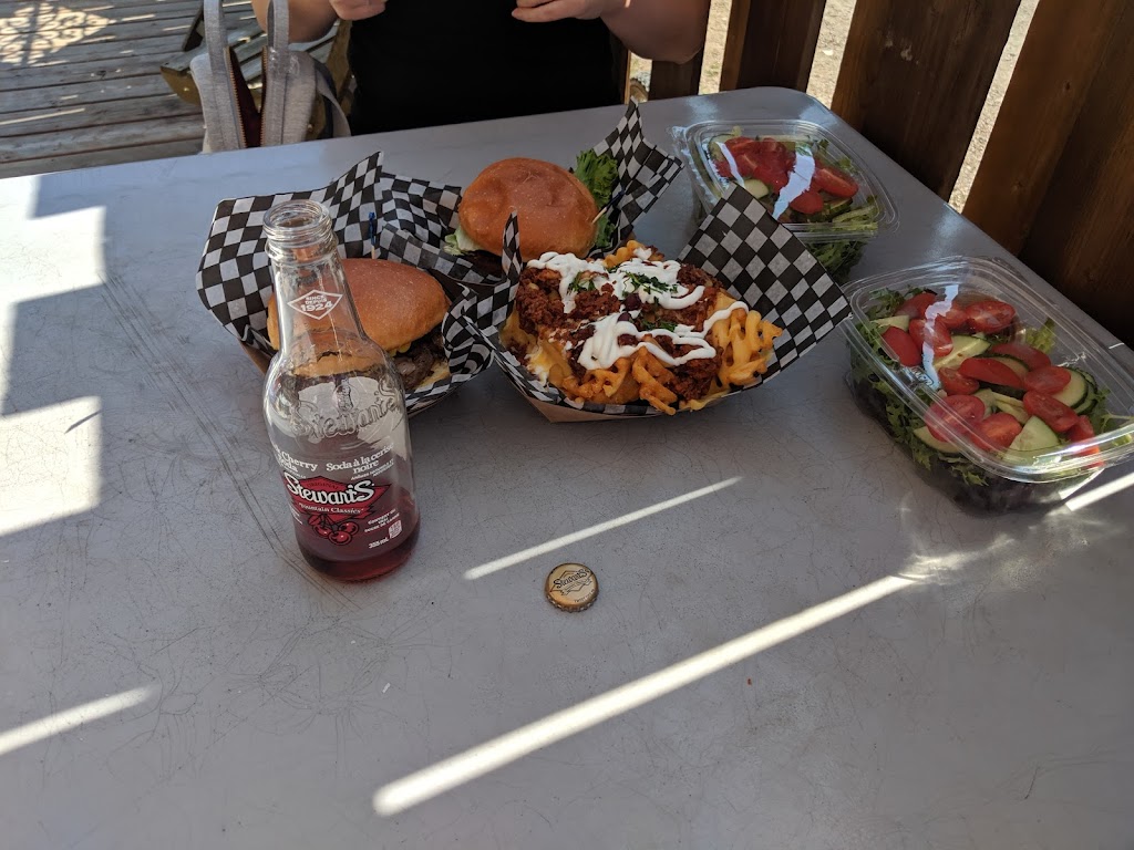The Boat House Bbq | 3 Kokomis Rd, Golden Lake, ON K0J 1X0, Canada | Phone: (613) 625-2992