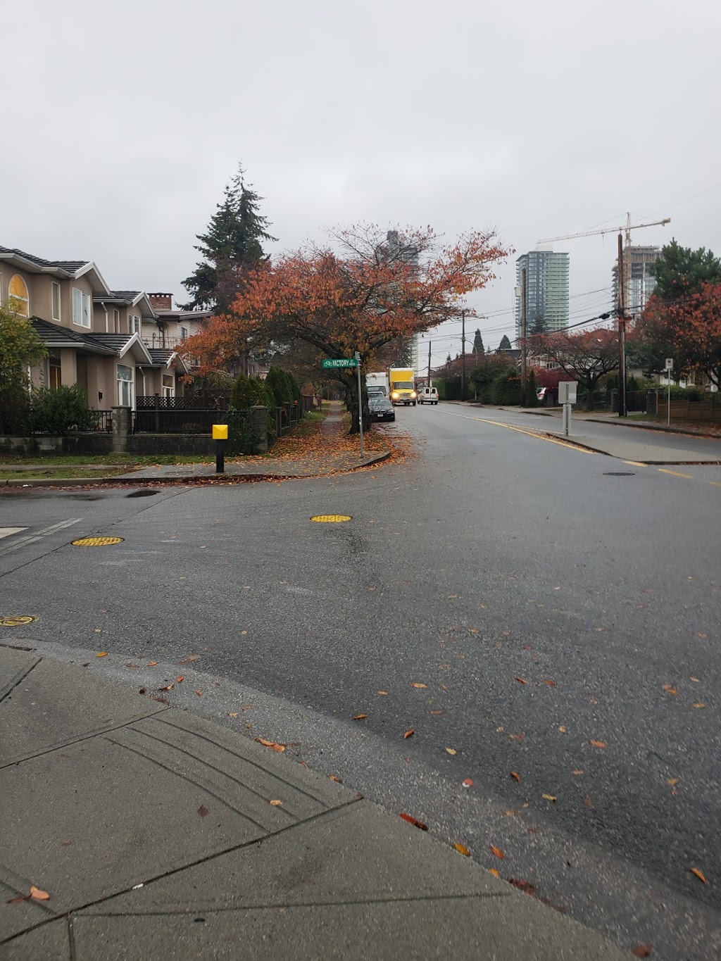 Lilys Bed and Breakfast by Elevate Rooms | 7225 Nelson Ave, Burnaby, BC V5J 4C2, Canada | Phone: (604) 727-4618
