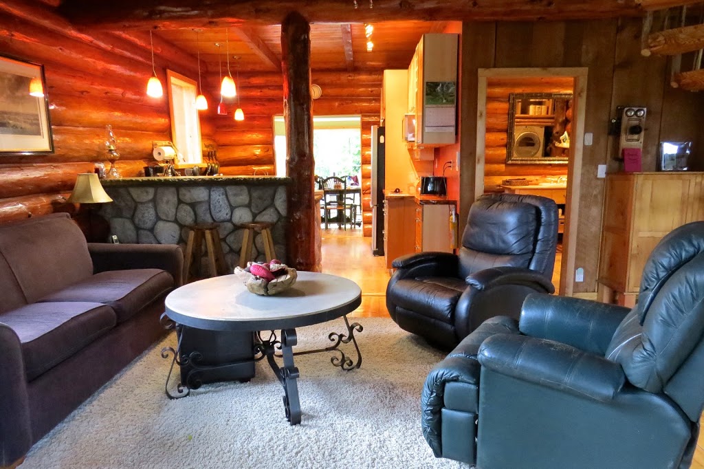Handsome Dans at Otter Point | 8068 W Coast Rd, Sooke, BC V9Z 1C9, Canada | Phone: (250) 889-9315
