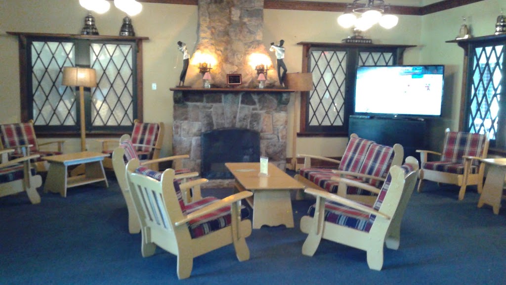 Club de Golf Belle Vue | 880 Boulevard de Léry, Léry, QC J6N 1B7, Canada | Phone: (450) 692-8201