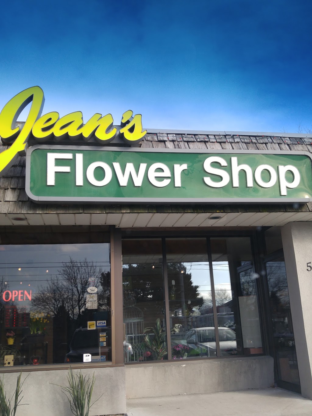 Jeans Flower Shop Inc | 509 Upper Wellington St, Hamilton, ON L9A 3P6, Canada | Phone: (905) 383-2116