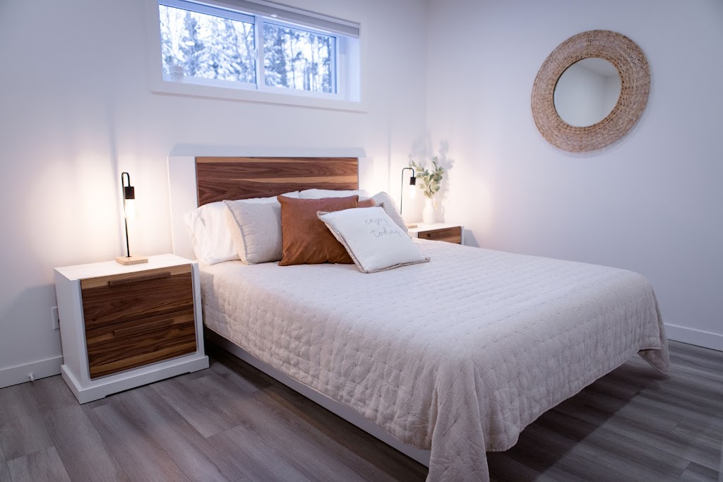 Chalet Au Pont Couvert | chemin de la, 6 Rte de la Rivière-Noire, Saint-Adalbert, QC G0R 2M0, Canada | Phone: (418) 559-6943