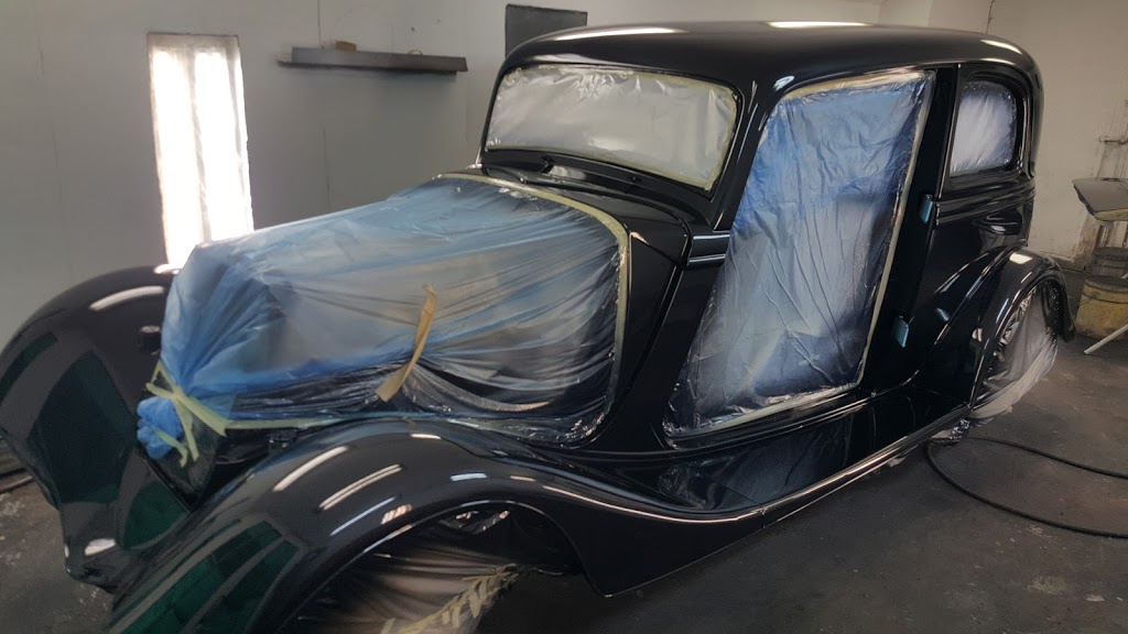 Eriks Restorations /Eriks Collision & Restoration | 11932 95a Ave, Delta, BC V4C 3W1, Canada | Phone: (604) 583-5100