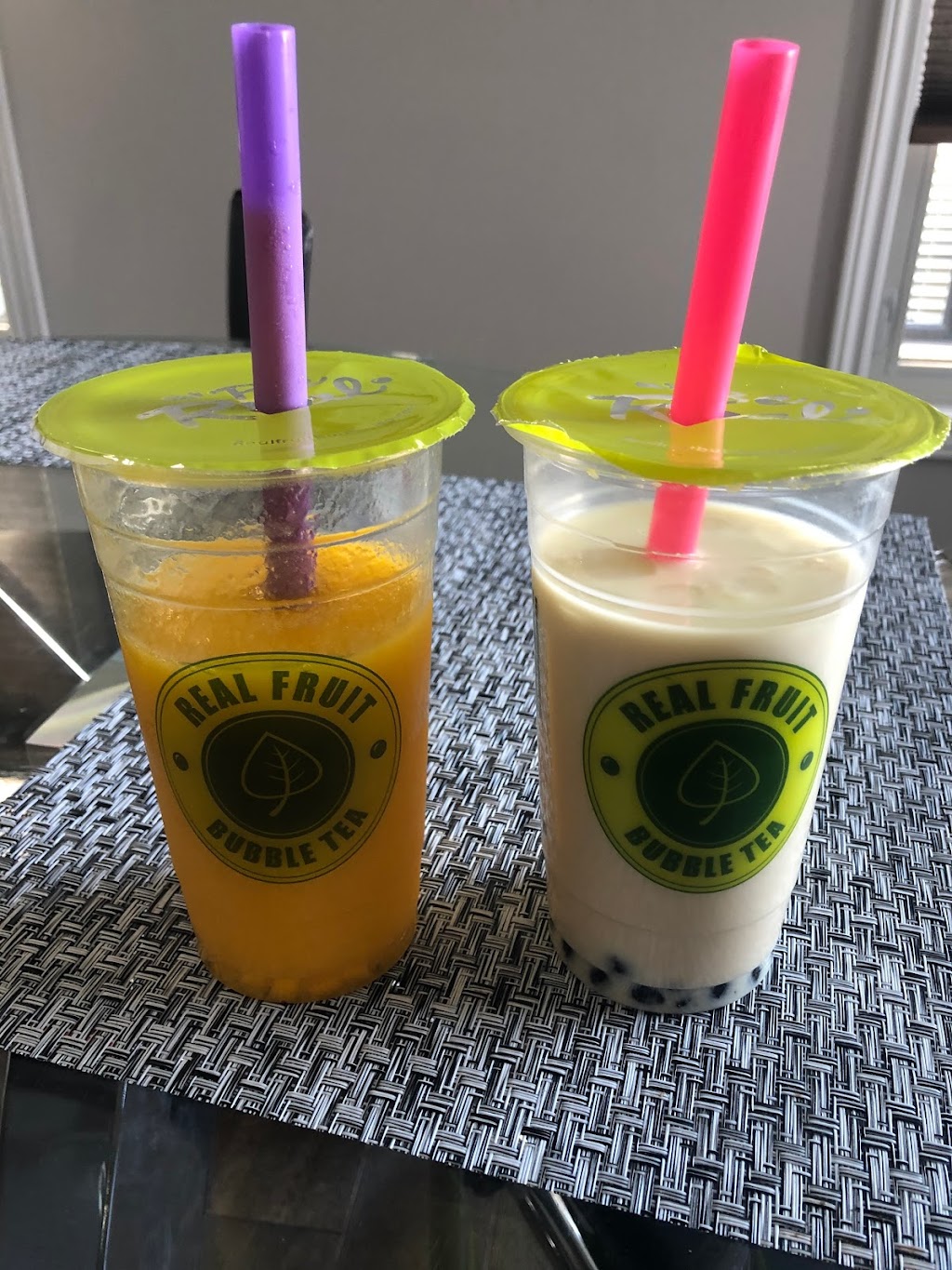 Real Fruit Bubble Tea | 1680 Richmond St L037C, London, ON N6G 3Y9, Canada | Phone: (888) 896-1829