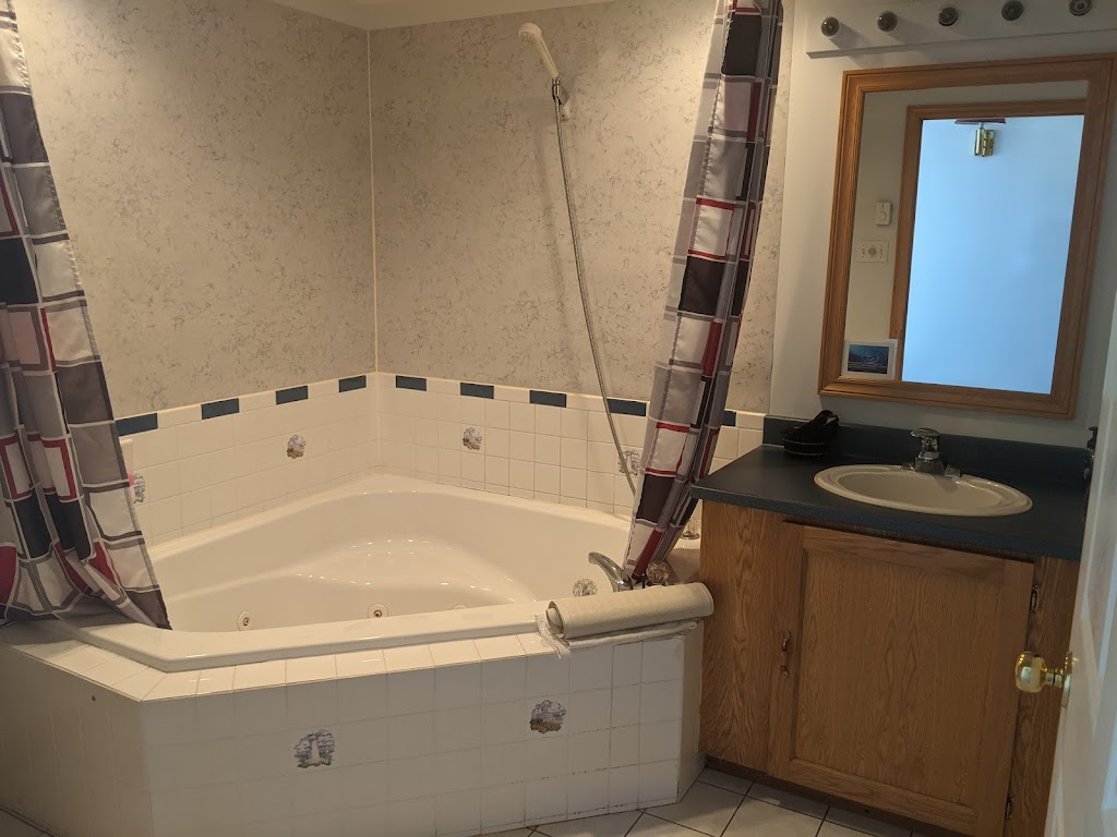 Ocean View Motel and Chalets | 15569 Cabot Trail, Chéticamp, NS B0E 1H0, Canada | Phone: (902) 224-2313