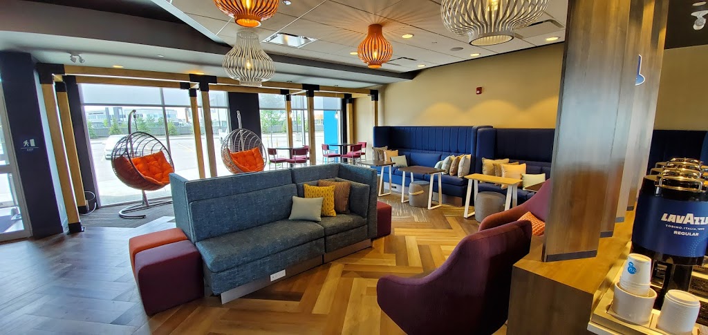 Tru by Hilton Edmonton Windermere | 6025 Andrews Way, Edmonton, AB T6W 1A4, Canada | Phone: (780) 752-8781