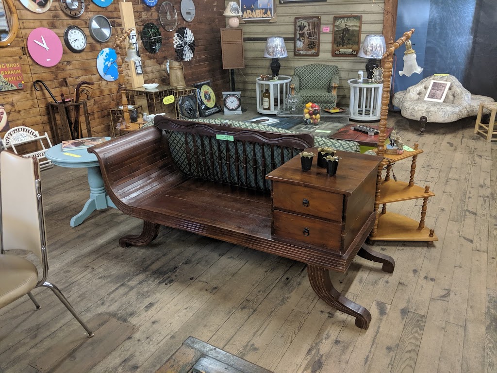 Uncle Joe`s Attic | Richardson St, Brighton, ON K0K 1H0, Canada | Phone: (613) 475-3404