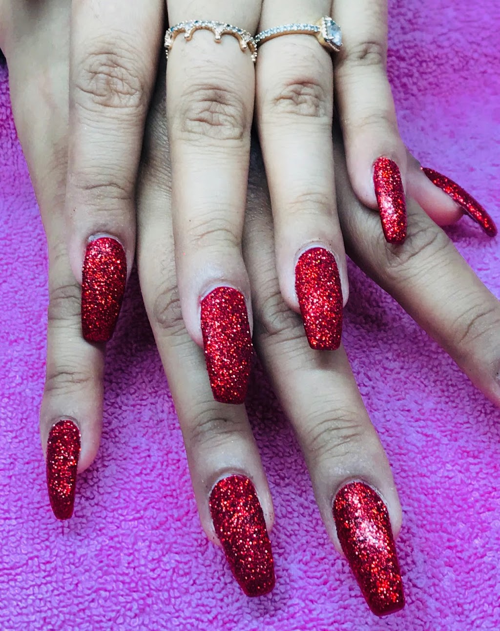 Binhs Nails Baseline Rd | 270 Baseline Rd #174, Sherwood Park, AB T8H 1R4, Canada | Phone: (780) 570-1909