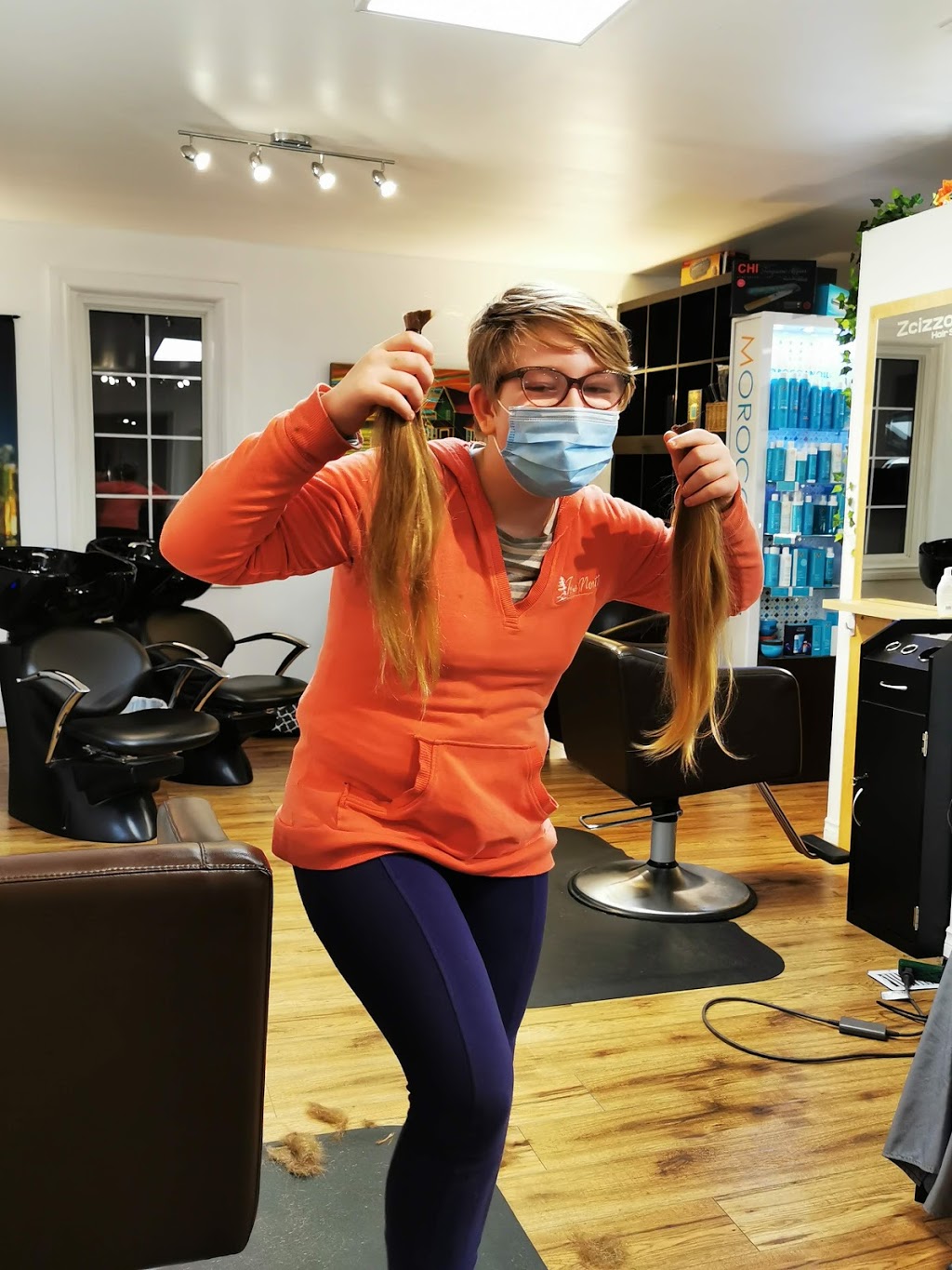 Zcizzorz Hair Studio Plus | 581 Manitoba St, Bracebridge, ON P1L 1W9, Canada | Phone: (705) 646-0325