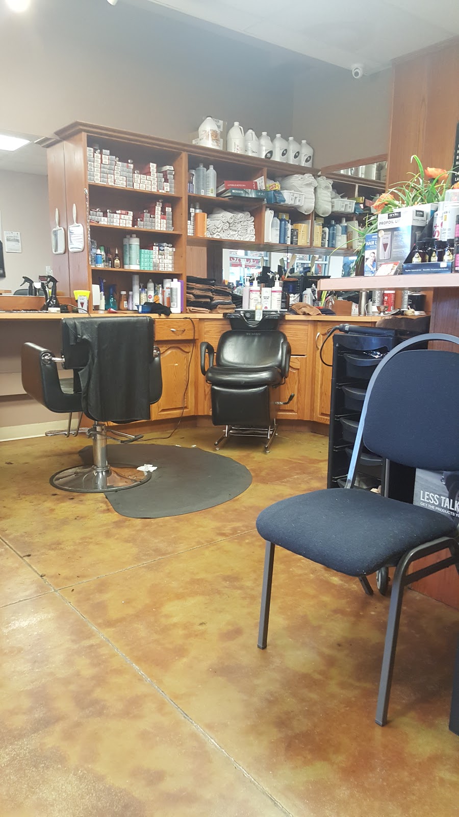 Hair Shapers Barber & Stylist Inside the Superstore, 3633 Westwinds