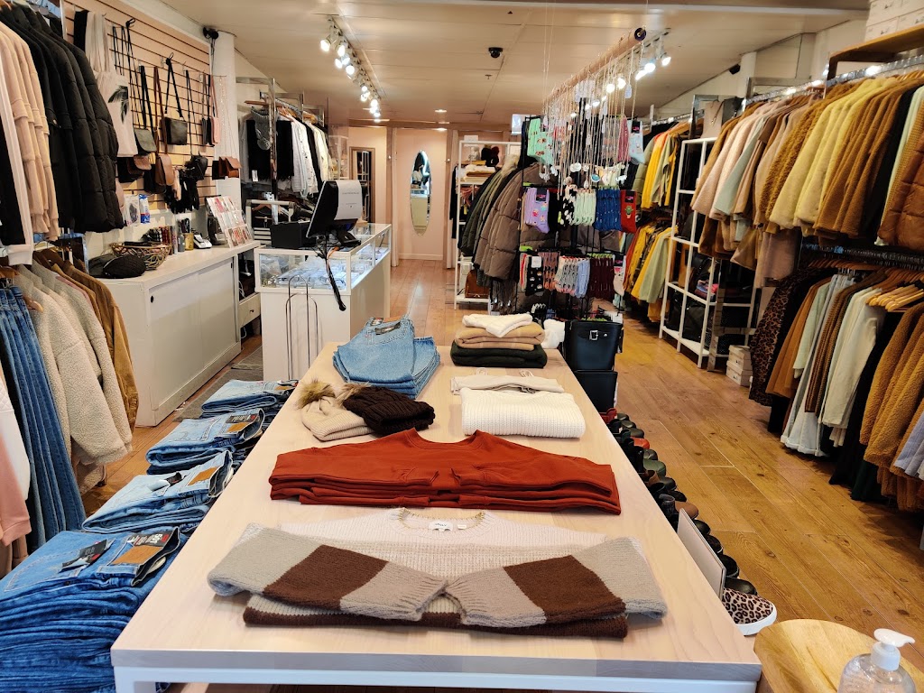 Exposure Clothing - Kitsilano | 2250 W 4th Ave, Vancouver, BC V6K 1N8, Canada | Phone: (604) 733-5808