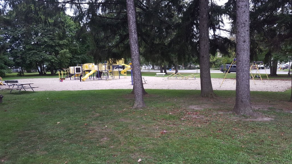 Lions Park, Township of Wellington North | 495 Queen St W, Mount Forest, ON N0G 2L1, Canada | Phone: (519) 323-9622