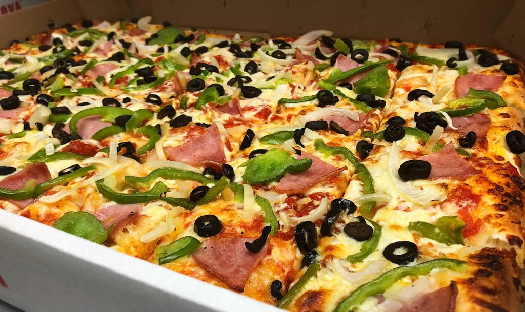 Pizza Nova | 3120 Rutherford Rd, Concord, ON L4K 0B1, Canada | Phone: (416) 439-0000