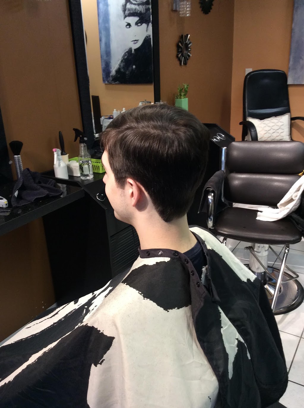 TA Hair Salon | 1601 Burnwood Dr #3, Burnaby, BC V5A 4H1, Canada | Phone: (604) 421-1292