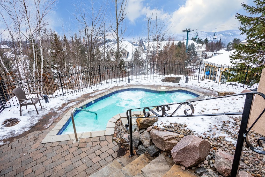 Lodge de la Montagne | 140 Chemin au Pied de la Montagne, Mont-Tremblant, QC J8E 3M2, Canada | Phone: (819) 681-4466