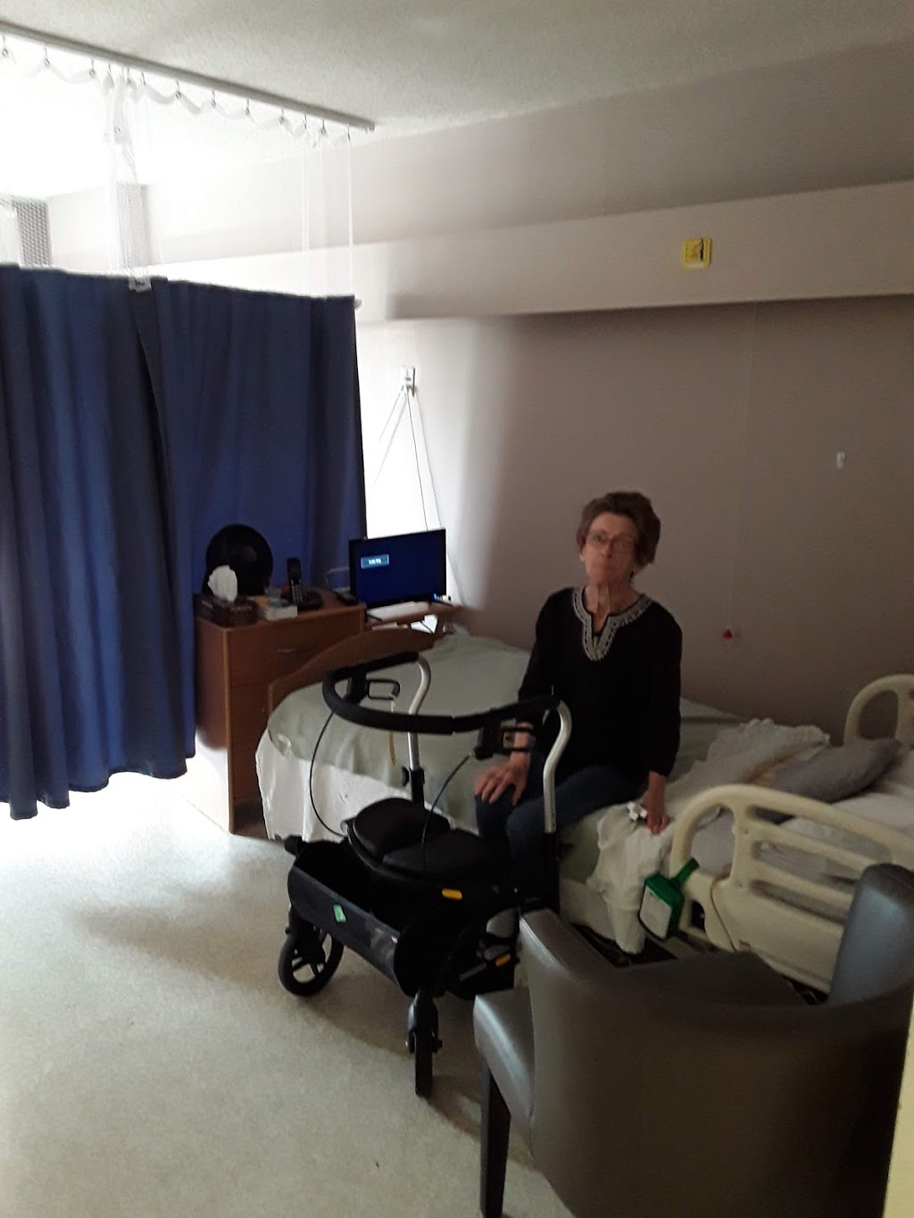 Extendicare West End Villa | 2179 Elmira Dr, Ottawa, ON K2C 3S1, Canada | Phone: (613) 829-3501
