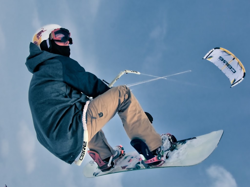 Centre Snowkite SADP | 170-180 Montée Barrette, Sainte-Anne-des-Plaines, QC J0N 1H0, Canada | Phone: (514) 834-5483