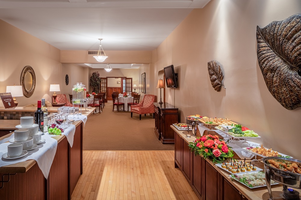 Lynett Funeral Home | 3299 Dundas St W, Toronto, ON M6P 2A5, Canada | Phone: (416) 767-1176