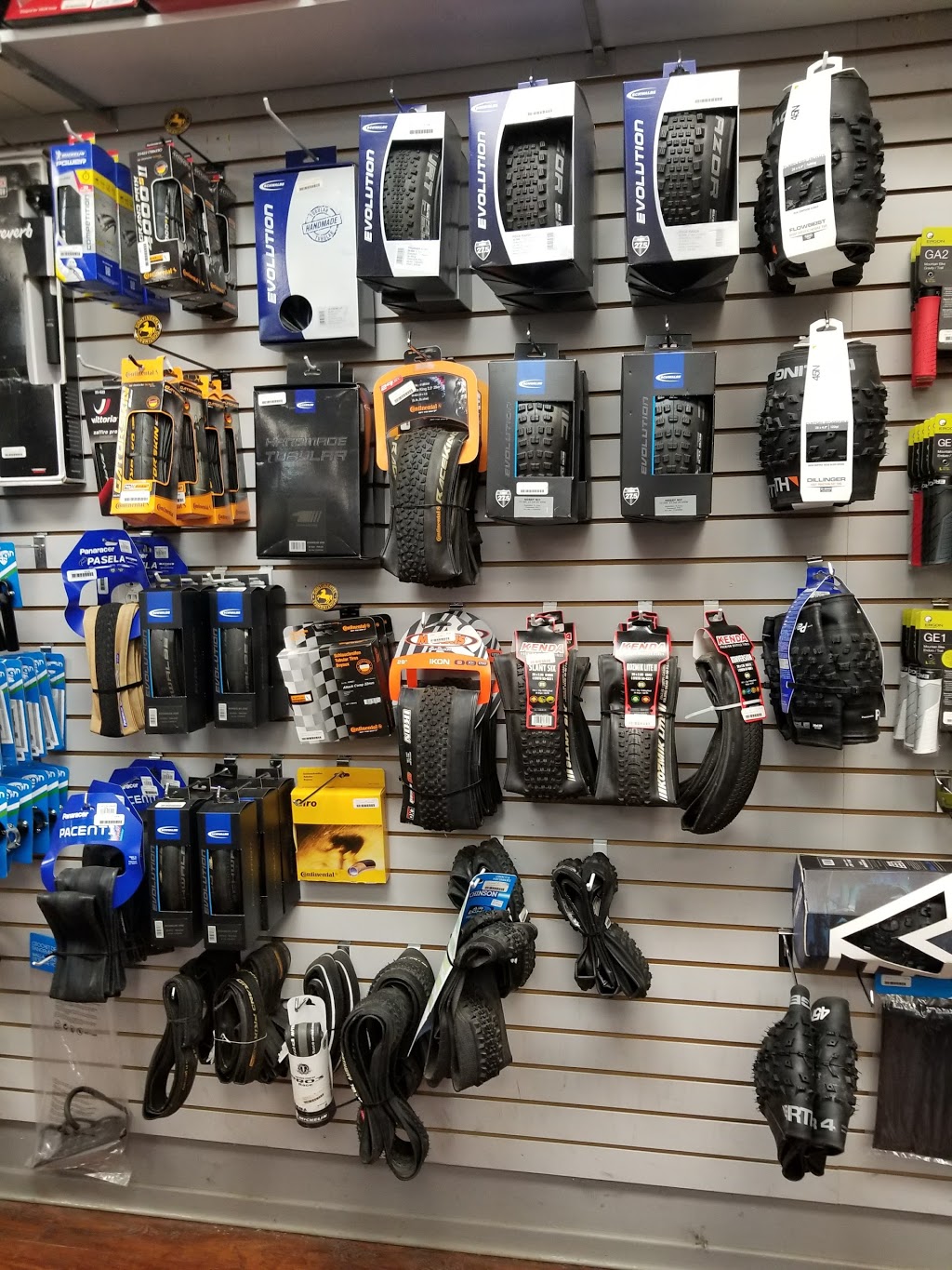 Scooters Canada | 17915 Leslie St, Newmarket, ON L3Y 3E3, Canada | Phone: (905) 853-9545