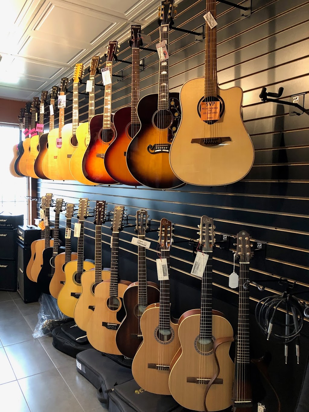 La Reference Musicale | 1286 Mnt Masson, Terrebonne, QC J6W 6A6, Canada | Phone: (450) 492-2424