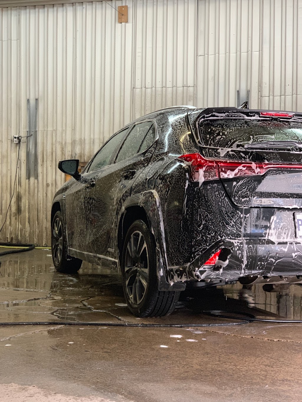 Griffintown Car Wash / Car Wash | 1335 Rue Barré, Montréal, QC H3C 1N3, Canada | Phone: (514) 549-3437