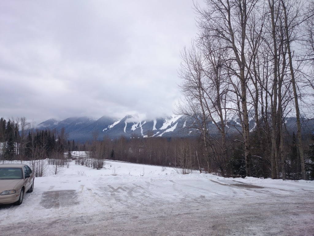 Fernie Mobile Home Park | 60 Cokato Rd, Fernie, BC V0B 1M4, Canada | Phone: (250) 423-6226