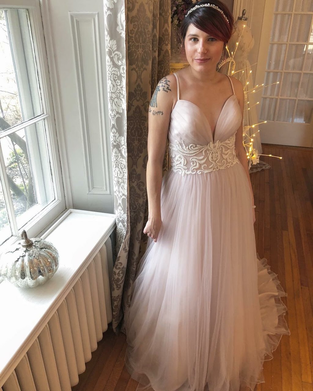 Lidias Brides | 265 St David St S, Fergus, ON N1M 2L6, Canada | Phone: (519) 843-8800