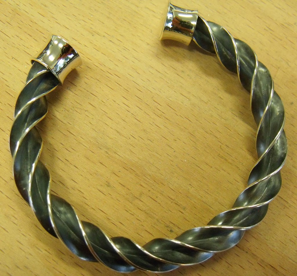 Marcus Ó Broin Jewellery | 4639 Lakeshore Rd #101, Kelowna, BC V1W 1X3, Canada | Phone: (778) 477-6626
