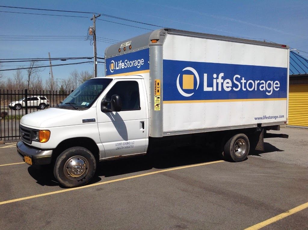 Life Storage | 4445 Lake Ave, Blasdell, NY 14219, USA | Phone: (716) 822-1500