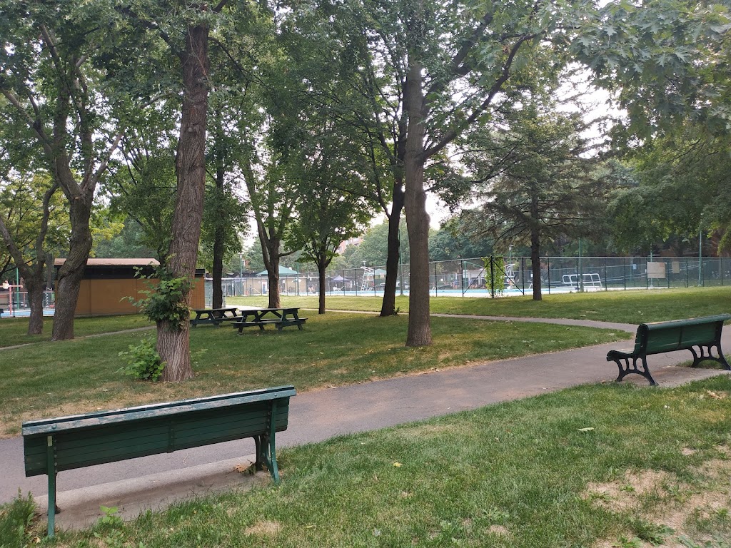 John F.-Kennedy Park | Av. Ducharme, Montréal, QC H2V 3N5, Canada | Phone: (514) 872-0311