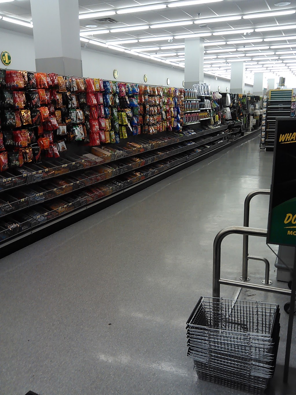 Dollarama | 2002 Park Royal S, West Vancouver, BC V7T 2W4, Canada | Phone: (604) 922-6764