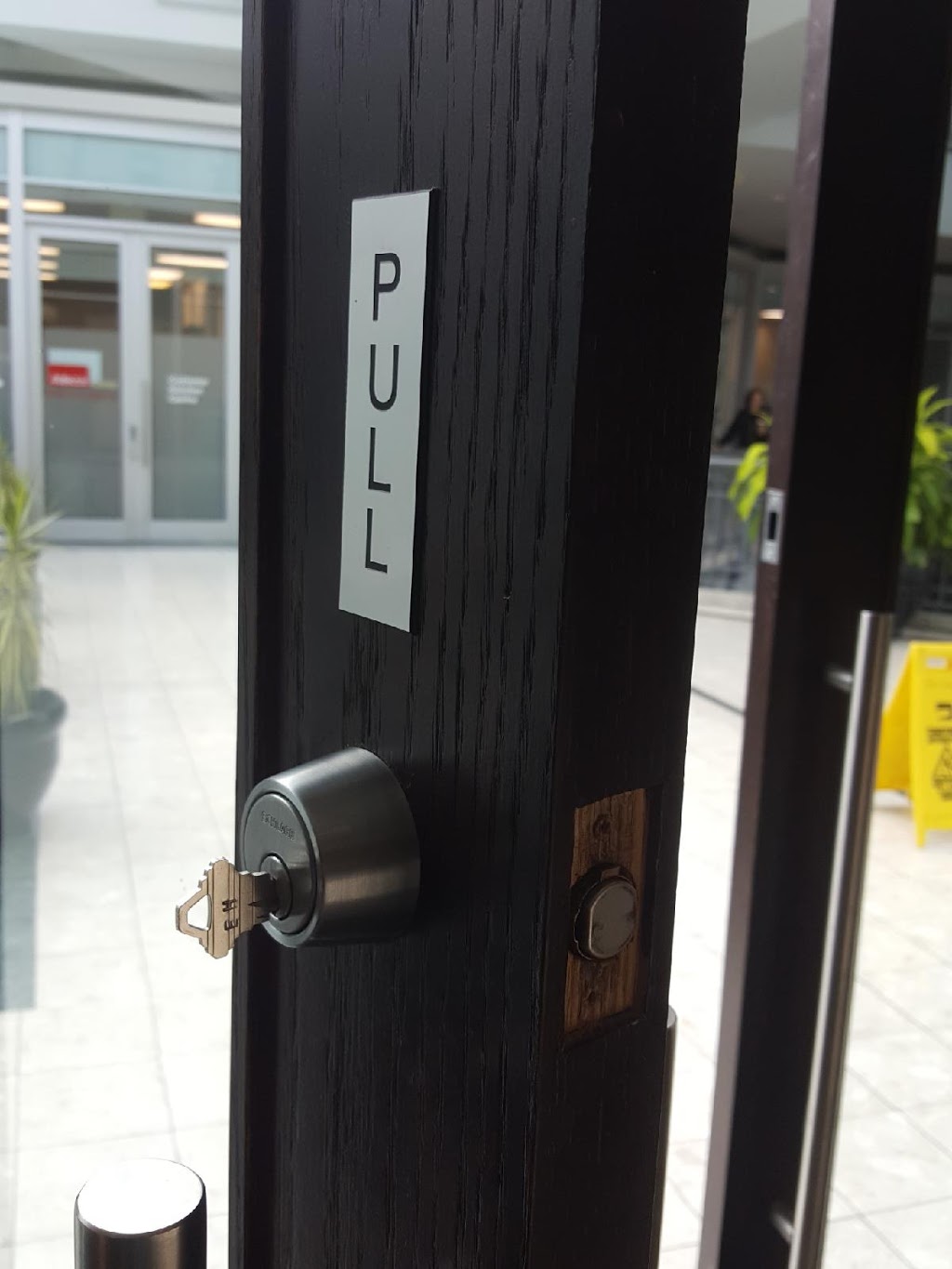 Primo Locksmith in London Ontario | 1680 Dundas St #2, London, ON N5W 3C7, Canada | Phone: (519) 266-6932
